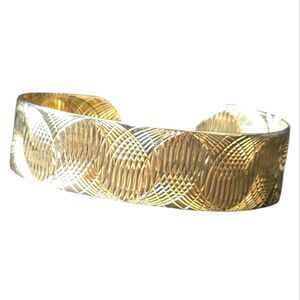 EC VINTAGE SARAH COVENTRY 1976 GOLDEN SWIRLS RARE CUFF BRACELET W/$4.99 SHIPPING
